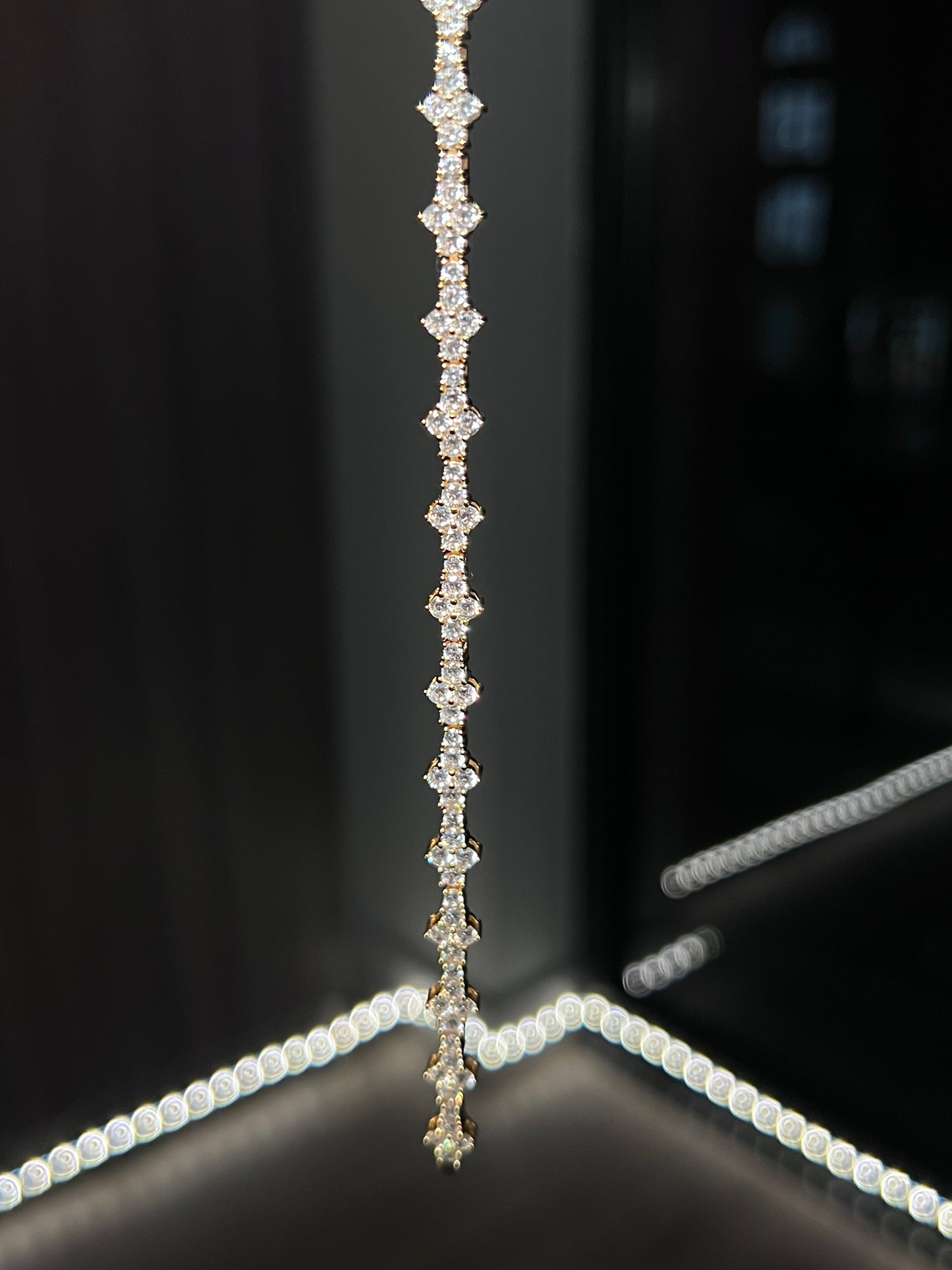 FLOWER DIAMOND TENNIS BRACELET - GOLD